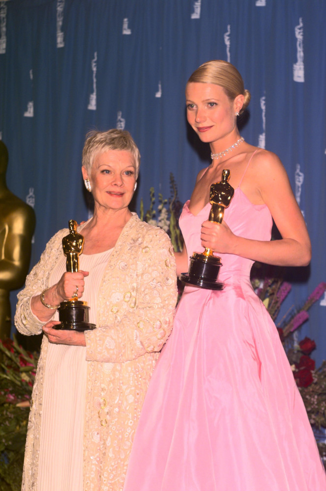 Flashback Friday: iconic photos from Oscars past